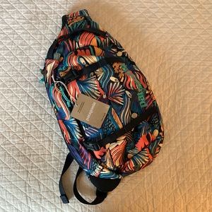 Patagonia Atom Sling 8L NWT